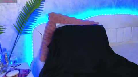 Snapshot of katey_riva35708 chatting on October 30, 7:14 pm KateyRiva online show from October 30, 7:14 pm