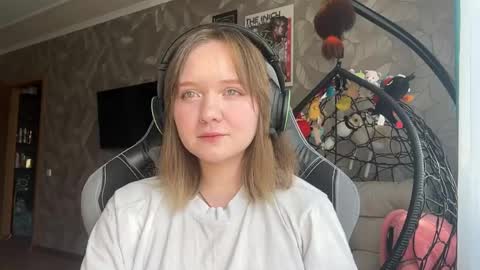 Alice online show from June 3, 1:46 pm