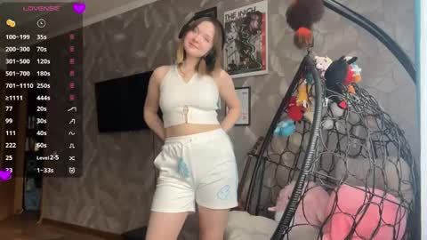 Alice online show from June 3, 2:33 pm