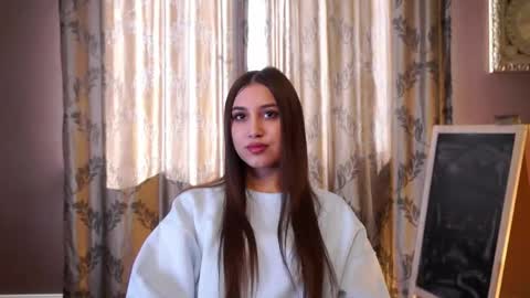 OLIVIA  online show from April 16, 6:36 am