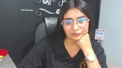 Snapshot of kathe0v chatting on July 20, 10:45 pm Call me Lau online show from July 20, 10:45 pm