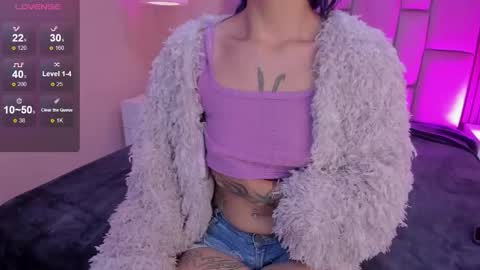   online show from January 7, 12:07 pm