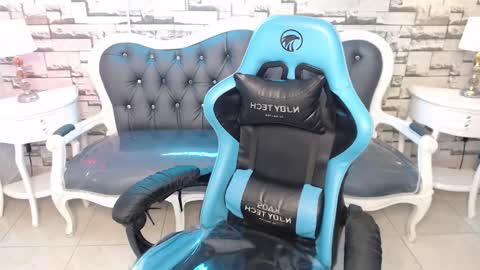 katherin online show from December 18, 5:10 pm