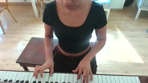 Kathe Cooll online show from December 21, 7:32 pm