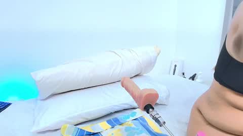 Emma online show from February 10, 5:14 am