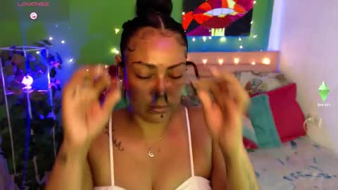 Snapshot of katherincastillo chatting on October 30, 7:54 am katherin online show from October 30, 7:54 am