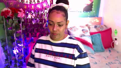 Snapshot of katherincastillo chatting on November 13, 12:04 pm katherin online show from November 13, 12:04 pm