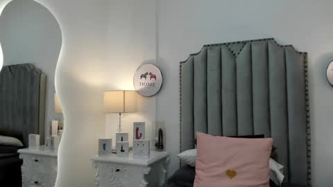 KATHE   online show from April 15, 11:28 am