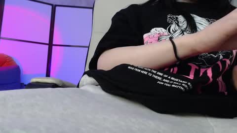 Snapshot of katherine_johnson chatting on January 4, 1:42 pm katherine_johnson online show from January 4, 1:42 pm