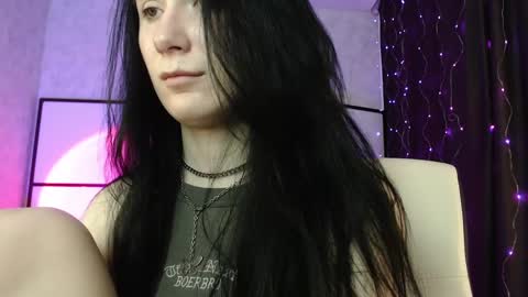 Snapshot of katherine_johnson chatting on January 9, 8:34 am katherine_johnson online show from January 9, 8:34 am