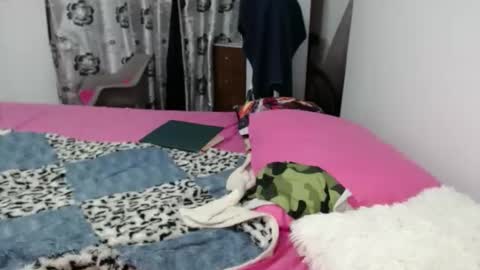 Snapshot of katherine_rodas2 chatting on March 18, 12:47 am katherine_rodas2 online show from March 18, 12:47 am