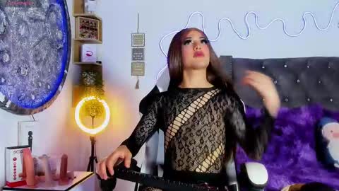 katherine_rose_ online show from October 11, 10:30 pm