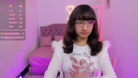 Snapshot of katherine_tay chatting on June 6, 7:29 pm KATHERINE online show from June 6, 7:29 pm