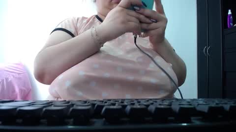 Snapshot of kathybigboobsbbw_ chatting on December 10, 3:22 pm kathybigboobsbbw_ online show from December 10, 3:22 pm