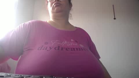 Snapshot of kathybigboobsbbw_ chatting on December 22, 5:53 pm kathybigboobsbbw_ online show from December 22, 5:53 pm