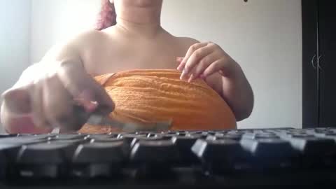 Snapshot of kathybigboobsbbw_ chatting on January 8, 7:45 pm kathybigboobsbbw_ online show from January 8, 7:45 pm