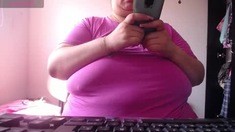 Snapshot of kathybigboobsbbw_ chatting on January 11, 2:58 pm kathybigboobsbbw_ online show from January 11, 2:58 pm