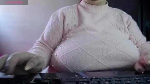 Snapshot of kathybigboobsbbw_ chatting on September 17, 7:04 pm kathybigboobsbbw_ online show from September 17, 7:04 pm