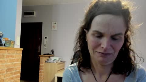 Snapshot of kathysky40 chatting on November 4, 3:00 pm KATHY online show from November 4, 3:00 pm