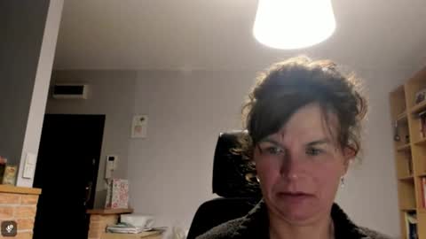 Snapshot of kathysky40 chatting on November 25, 3:23 pm KATHY online show from November 25, 3:23 pm