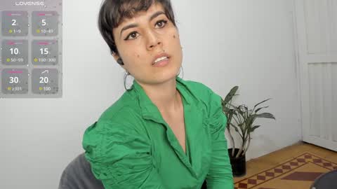 katia_12_ online show from December 6, 10:52 pm