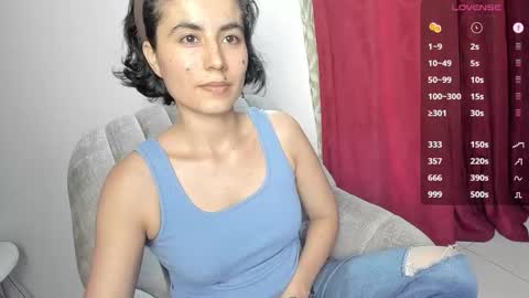 Snapshot of katia_12_ chatting on February 18, 10:39 pm katia_12_ online show from February 18, 10:39 pm
