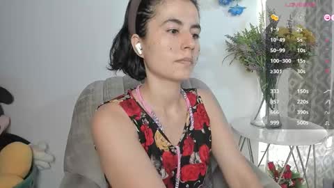 Snapshot of katia_12_ chatting on February 22, 7:12 pm katia_12_ online show from February 22, 7:12 pm