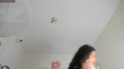 Snapshot of katia_gh chatting on October 16, 11:33 am Katia online show from October 16, 11:33 am