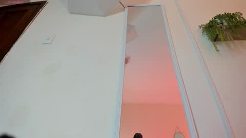 Snapshot of katia_gh chatting on November 6, 11:22 am Katia online show from November 6, 11:22 am