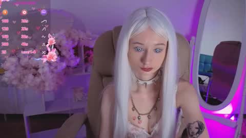 Katia  online show from November 19, 6:35 am