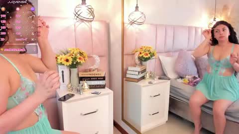 Snapshot of katia_miller__ chatting on June 2, 12:07 pm katia_miller__ online show from June 2, 12:07 pm