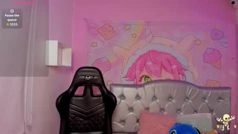 KATIA  online show from October 29, 1:02 pm