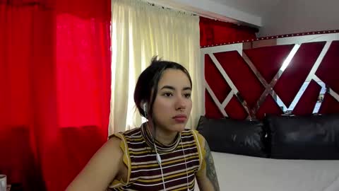 Snapshot of katiacuper chatting on February 9, 8:13 pm Katia Cuper online show from February 9, 8:13 pm