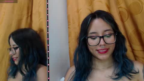Snapshot of katiacuper chatting on February 21, 12:27 am Katia Cuper online show from February 21, 12:27 am