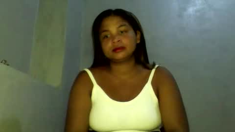 Snapshot of katibeauty00 chatting on May 6, 7:35 am katibeauty00 online show from May 6, 7:35 am