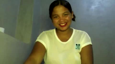 Snapshot of katibeauty00 chatting on May 9, 6:29 am katibeauty00 online show from May 9, 6:29 am