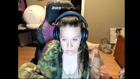 Katie online show from January 14, 2:28 am