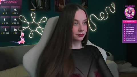 Snapshot of katie_taylorr chatting on April 29, 9:13 am Katie online show from April 29, 9:13 am