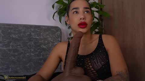 Katie online show from January 18, 10:41 am