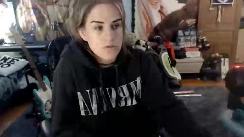 Snapshot of katiecutie_5 chatting on December 20, 4:20 am Katie online show from December 20, 4:20 am