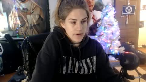 Snapshot of katiecutie_5 chatting on January 1, 4:18 am Katie online show from January 1, 4:18 am