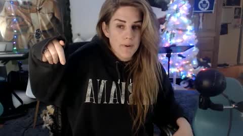 Snapshot of katiecutie_5 chatting on January 22, 7:35 am Katie online show from January 22, 7:35 am