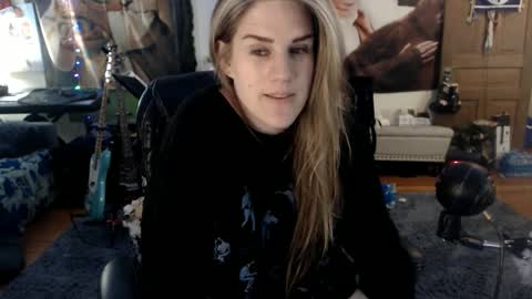 Snapshot of katiecutie_5 chatting on March 8, 5:07 am Katie online show from March 8, 5:07 am