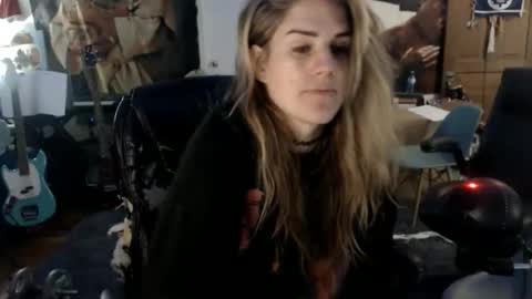 Snapshot of katiecutie_5 chatting on November 7, 4:56 am Katie online show from November 7, 4:56 am