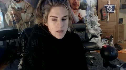 Snapshot of katiecutie_5 chatting on December 20, 6:09 am Katie online show from December 20, 6:09 am