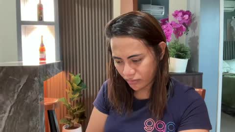 Snapshot of katiefrox_ chatting on July 17, 1:23 am katiefrox online show from July 17, 1:23 am
