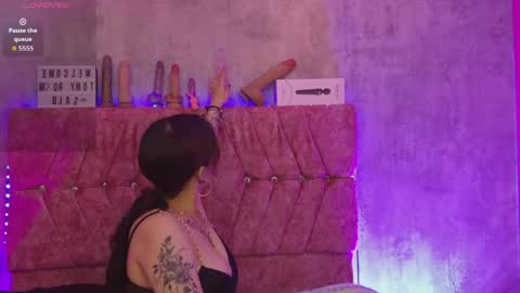 Katie online show from May 28, 1:47 am