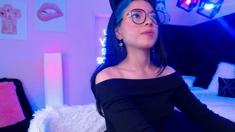 KATO online show from December 18, 4:17 pm