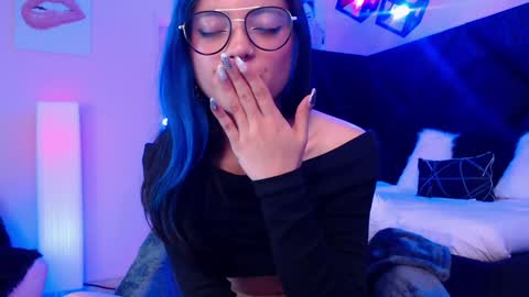 KATO online show from December 18, 7:19 pm