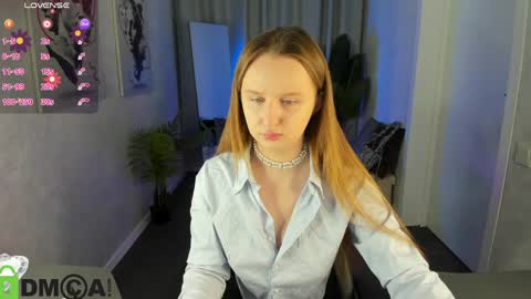 Katrina Bail online show from April 3, 1:14 am